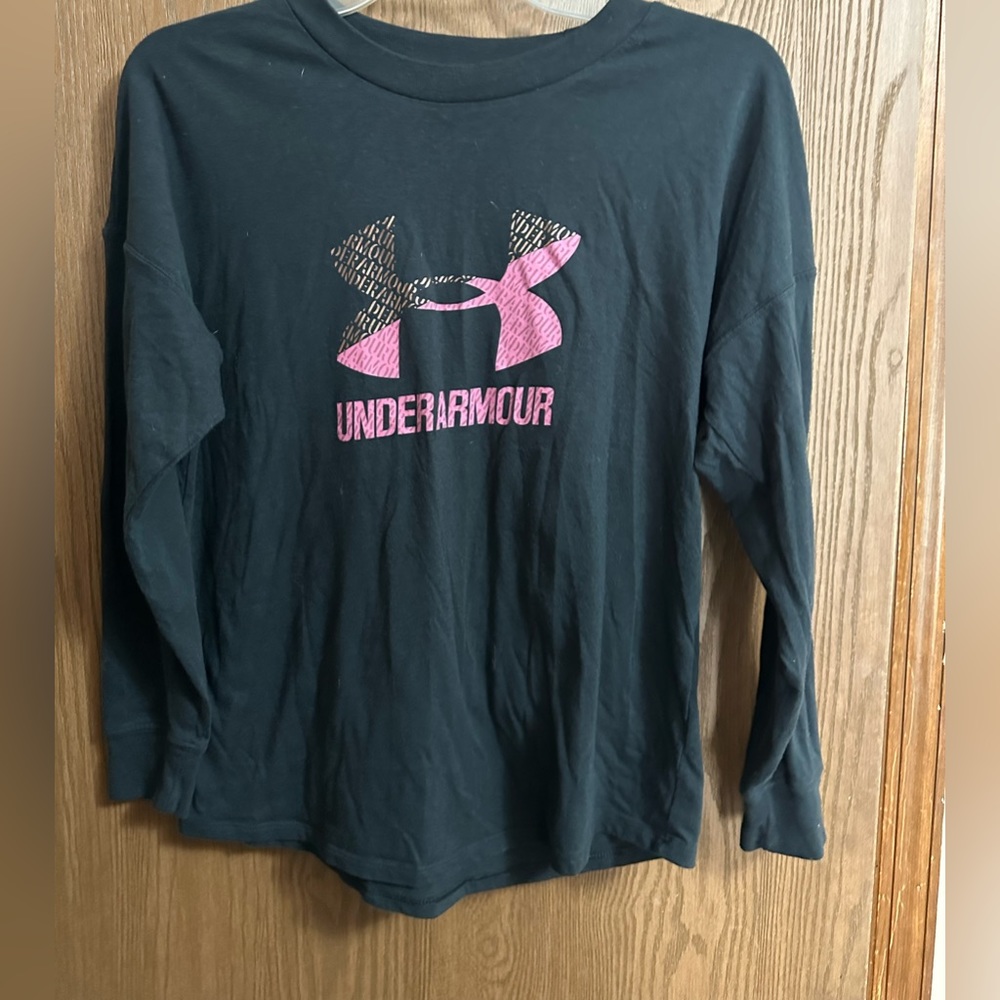 UA long sleeve T, heat gear, loose fit, youth large